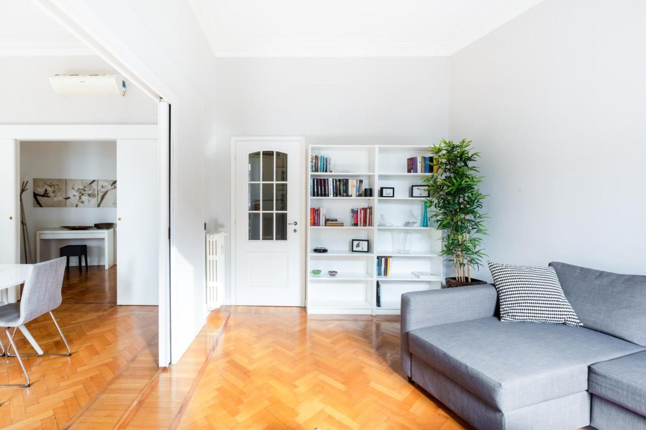Spacious And Brilliant Apartment In Duomo By Easylife Мілан Екстер'єр фото